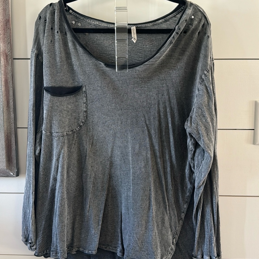 Magnolia Pearl long sleeve soft tee
